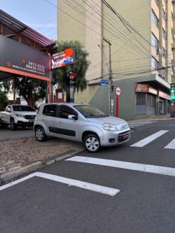 FIAT Uno 1.0 4P FLEX EVO VIVACE CELEBRATION