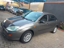 FORD Focus Sedan 1.8 16V 4P GLX