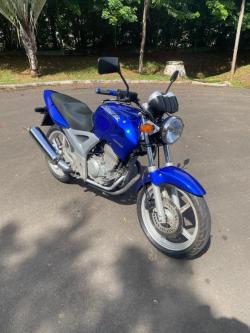 HONDA CB 250 F Twister 