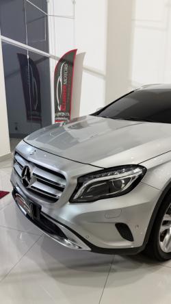 MERCEDES-BENZ GLA 200 1.6 16V 4P FLEX CGI ENDURO TURBO AUTOM�TICO