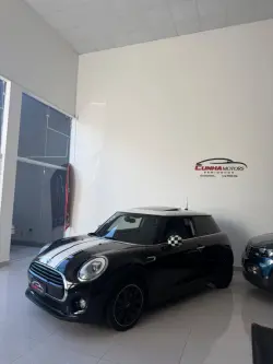 MINI Cooper 1.5 12V 4P TURBO AUTOM�TICO