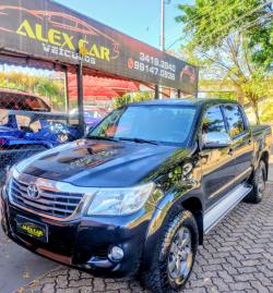 TOYOTA Hilux Caminhonete 2.7 16V 4P SRV FLEX CABINE DUPLA AUTOM�TICO