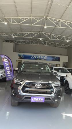 TOYOTA Hilux Caminhonete 2.8 16V 4P SRX DIESEL CABINE DUPLA