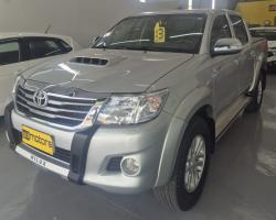 TOYOTA Hilux Caminhonete 3.0 4P 4X4 SRV TURBO DIESEL TOP CABINE DUPLA AUTOMÁTICO