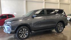 TOYOTA Hilux SW4 2.8 16V 4P SRX PLATINUM 4X4 7 LUGARES TURBO DIESEL AUTOM�TICO