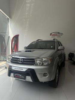 TOYOTA Hilux SW4 4.0 V6 24V 4P SRV 7LUGARES 4X4 AUTOMTICO