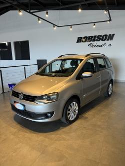 VOLKSWAGEN Fox 1.6 4P COMFORTLINE FLEX VOLKSWAGEN Fox 1.6 4P COMFORTLINE FLEX