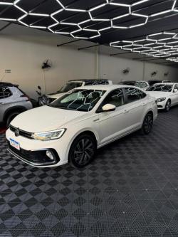 VOLKSWAGEN Virtus 1.0 4P 200 TSI FLEX HIGHLINE AUTOM�TICO