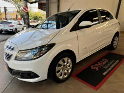 CHEVROLET Onix Hatch 1.4 4P FLEX LT