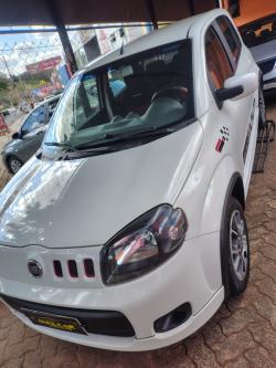 FIAT Uno 1.4 4P FLEX SPORTING