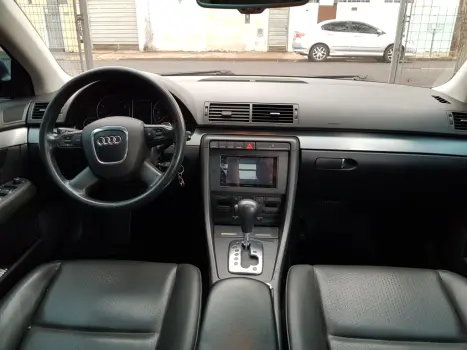 AUDI A4 1.8 20V 4P TURBO AUTOM�TICO, Foto 8