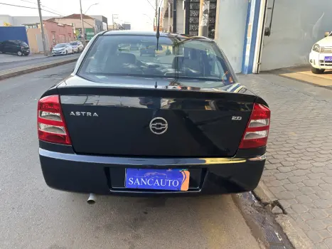 CHEVROLET Astra Sedan 2.0 4P, Foto 5