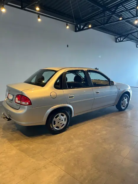 CHEVROLET Classic Sedan 1.0 4P, Foto 2
