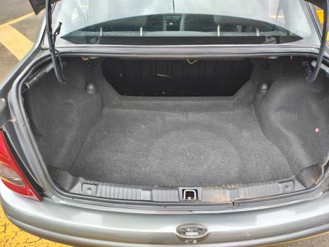 CHEVROLET Corsa Sedan 1.0 4P CLASSIC LIFE, Foto 2