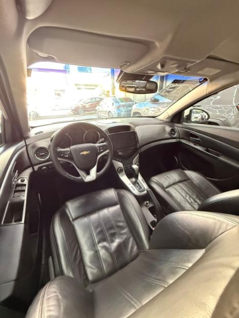 CHEVROLET Cruze Hatch 1.8 16V 4P LT SPORT6 FLEX AUTOM�TICO, Foto 8