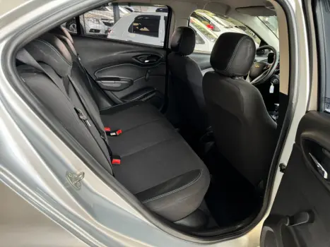 CHEVROLET Onix Hatch 1.4 4P FLEX LT, Foto 15 CHEVROLET Onix Hatch 1.4 4P FLEX LT, Foto 15