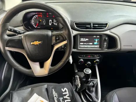 CHEVROLET Onix Hatch 1.4 4P FLEX LT, Foto 18 CHEVROLET Onix Hatch 1.4 4P FLEX LT, Foto 18