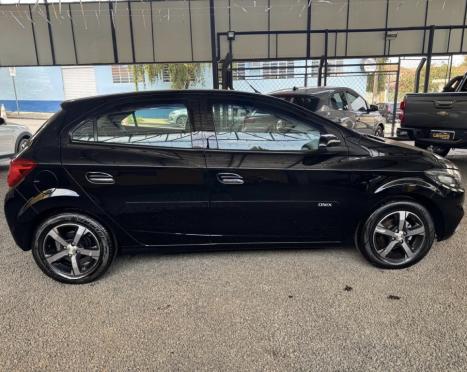 CHEVROLET Onix Hatch 1.4 4P FLEX LTZ, Foto 6