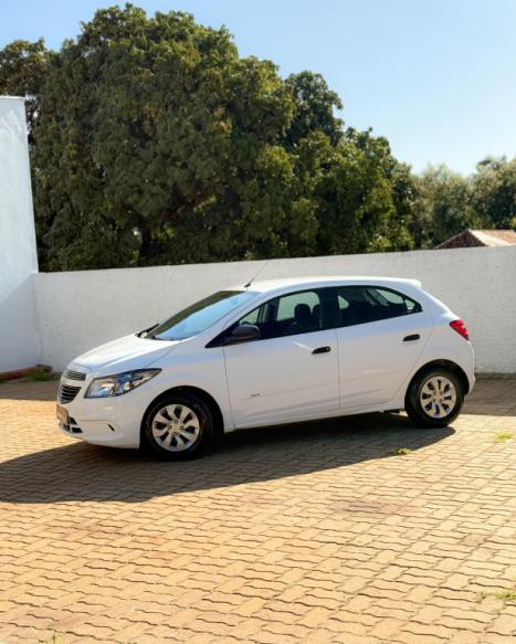 CHEVROLET Onix Hatch 1.0 4P FLEX JOY, Foto 5