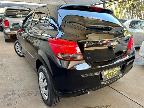 CHEVROLET Onix Hatch 1.4 4P FLEX LT, Foto 2