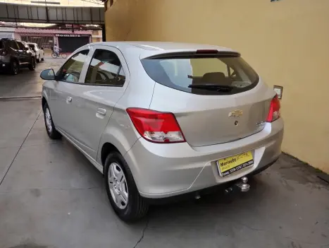 CHEVROLET Onix Hatch 1.0 4P FLEX LT, Foto 7 CHEVROLET Onix Hatch 1.0 4P FLEX LT, Foto 7