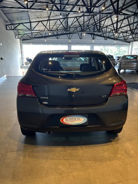 CHEVROLET Onix Hatch 1.0 12V 4P FLEX LT, Foto 5
