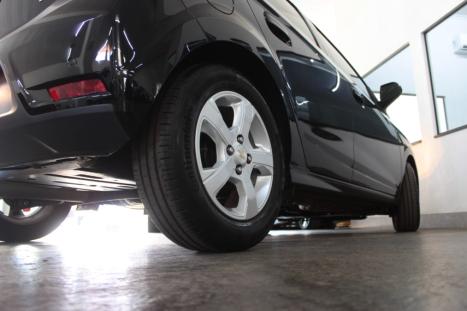 CHEVROLET Onix Hatch 1.4 4P FLEX LT, Foto 5
