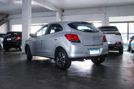 CHEVROLET Onix Hatch 1.4 4P FLEX LTZ, Foto 4