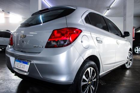 CHEVROLET Onix Hatch 1.4 4P FLEX LTZ, Foto 5