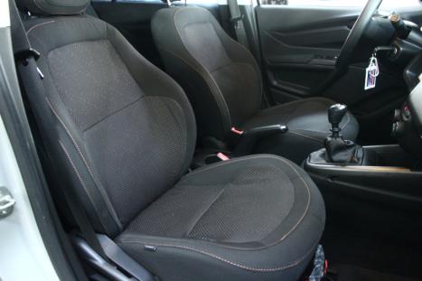 CHEVROLET Onix Hatch 1.4 4P FLEX LTZ, Foto 7