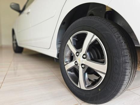 CHEVROLET Onix Hatch 1.4 4P FLEX LTZ AUTOM�TICO, Foto 9