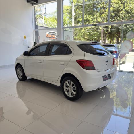 CHEVROLET Onix Hatch 1.4 4P FLEX LT, Foto 10