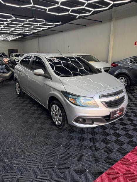 CHEVROLET Onix Hatch 1.4 4P FLEX LT, Foto 3