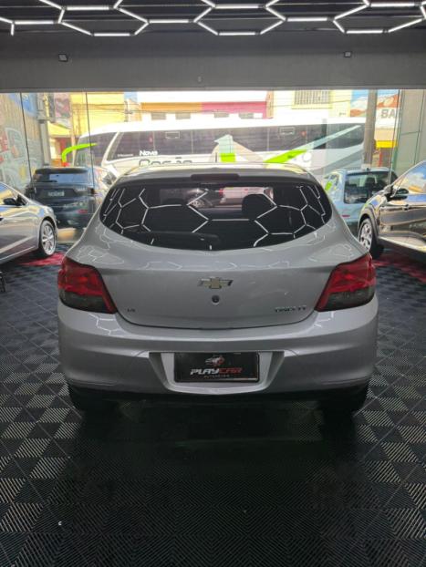 CHEVROLET Onix Hatch 1.4 4P FLEX LT, Foto 5