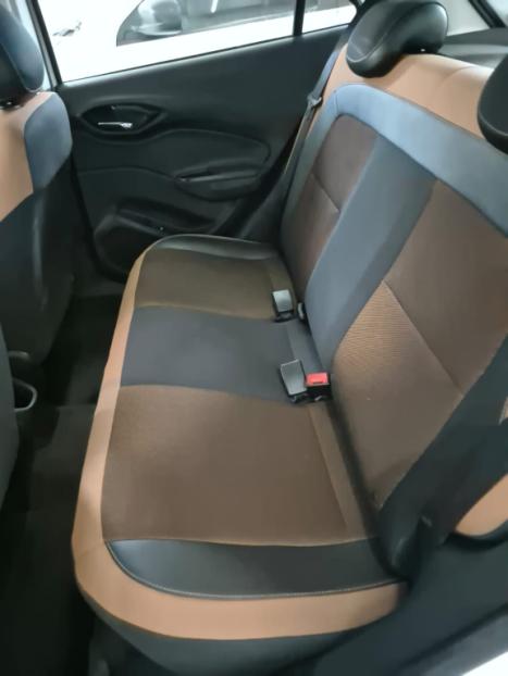 CHEVROLET Onix Hatch 1.4 4P FLEX ACTIV AUTOM�TICO, Foto 9