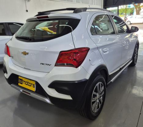 CHEVROLET Onix Hatch 1.4 4P FLEX ACTIV AUTOM�TICO, Foto 4