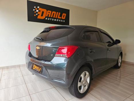 CHEVROLET Onix Hatch 1.4 4P FLEX LT, Foto 3
