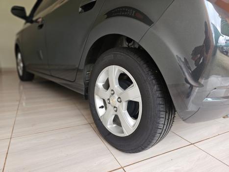 CHEVROLET Onix Hatch 1.4 4P FLEX LT, Foto 9