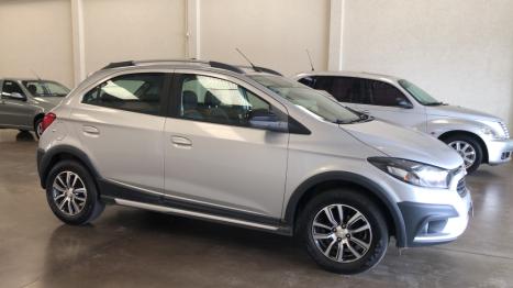CHEVROLET Onix Hatch 1.4 4P FLEX ACTIV AUTOM�TICO, Foto 2