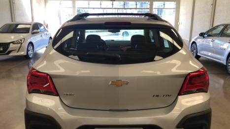 CHEVROLET Onix Hatch 1.4 4P FLEX ACTIV AUTOM�TICO, Foto 8