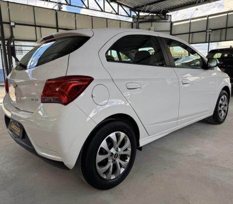 CHEVROLET Onix Hatch 1.4 4P FLEX LT, Foto 4