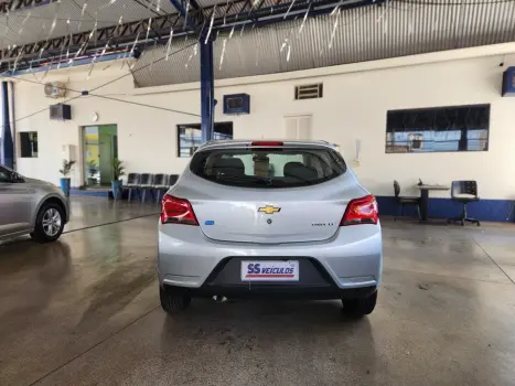 CHEVROLET Onix Hatch 1.0 4P FLEX LT, Foto 5