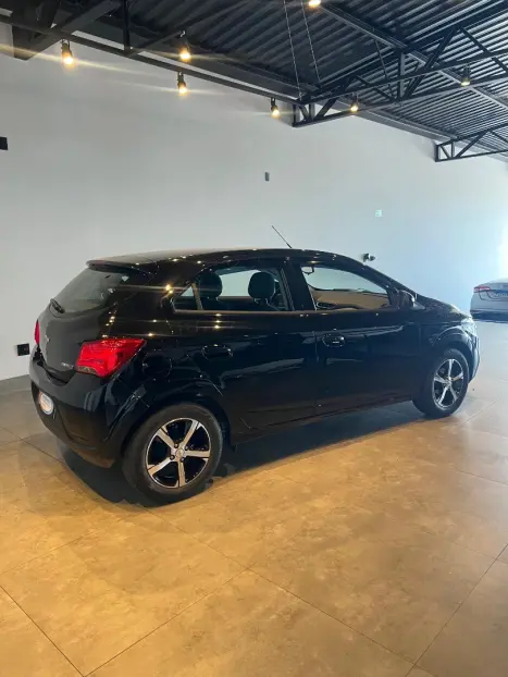 CHEVROLET Onix Hatch 1.4 4P FLEX LT AUTOM�TICO, Foto 7