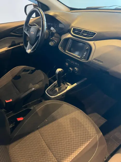 CHEVROLET Onix Hatch 1.4 4P FLEX LT AUTOM�TICO, Foto 8