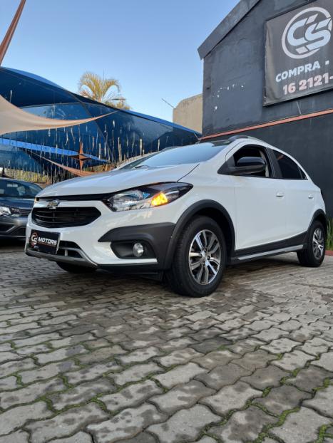 CHEVROLET Onix Hatch 1.4 4P FLEX ACTIV AUTOM�TICO, Foto 3