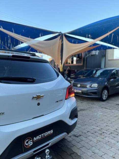 CHEVROLET Onix Hatch 1.4 4P FLEX ACTIV AUTOM�TICO, Foto 5