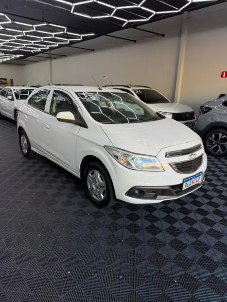 CHEVROLET Onix Hatch 1.0 12V 4P FLEX LT, Foto 3