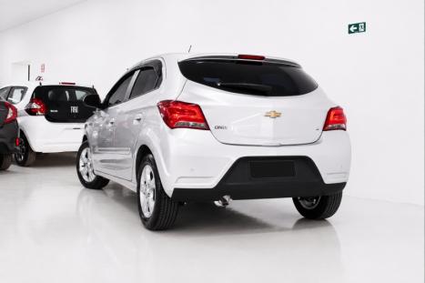 CHEVROLET Onix Hatch 1.4 4P FLEX LT, Foto 5
