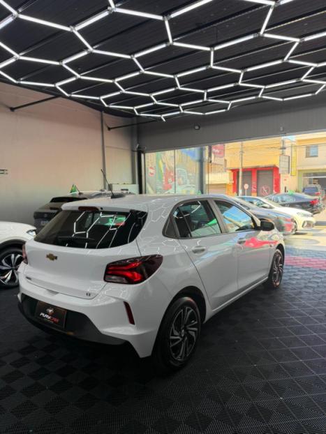 CHEVROLET Onix Hatch 1.0 4P FLEX LT2, Foto 4