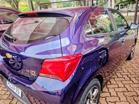 CHEVROLET Onix Hatch 1.4 4P FLEX LTZ, Foto 2
